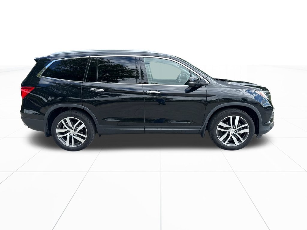 Used 2017 Honda Pilot Elite image 10