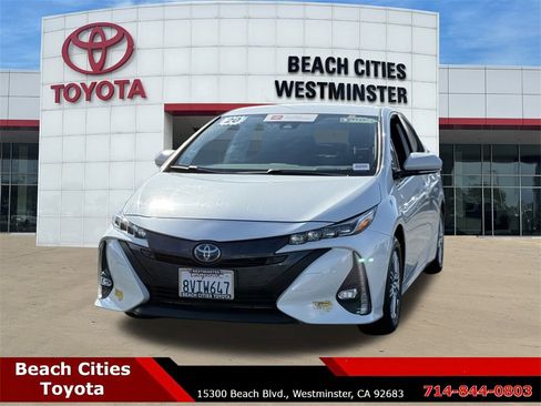Certified 2020 Toyota Prius Prime Limited w/ Carpet Mat Package image 5