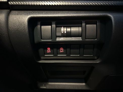 Used 2023 Subaru Crosstrek 2.0i image 7