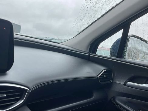 Used 2023 Hyundai Santa Fe SEL w/ Premium Package image 18