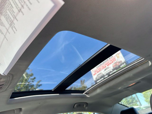 Used 2012 Buick LaCrosse Leather FWD image 11