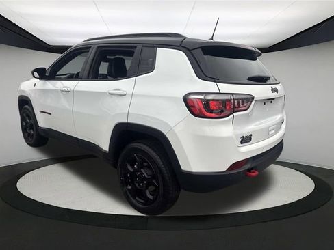 Used 2024 Jeep Compass Trailhawk image 10
