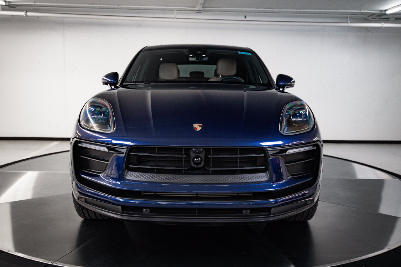 Certified 2026 Porsche Macan AWD/4WD image 10