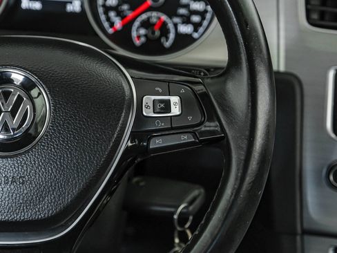 Used 2015 Volkswagen Golf SE image 15