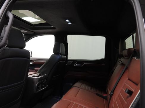 Certified 2025 GMC Sierra 1500 Denali Ultimate AWD/4WD image 14