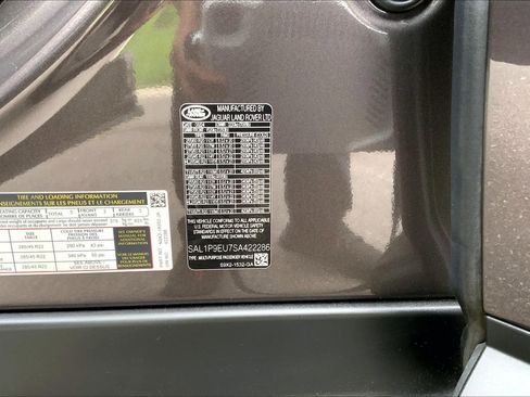 Certified 2025 Land Rover Range Rover Sport SE AWD/4WD image 33