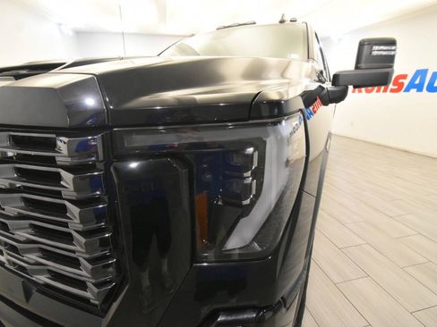 Used 2024 GMC Sierra 2500 Denali Ultimate w/ Max Trailering Package AWD/4WD image 9