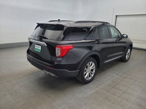 Used 2020 Ford Explorer XLT w/ Equipment Group 202A AWD/4WD image 9