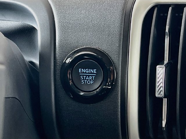 Used 2025 Ford Expedition Max Active AWD/4WD image 16