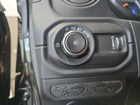 New 2026 Jeep Wrangler Unlimited Rubicon AWD/4WD image 26