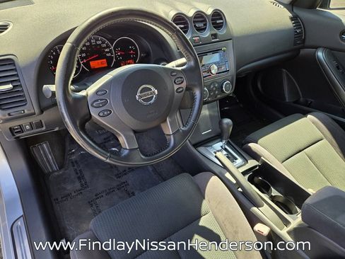 Used 2011 Nissan Altima 2.5 S w/ Convenience Pkg FWD image 12