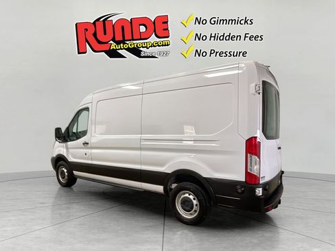 Used 2019 Ford Transit 250 148 Medium Roof RWD image 4