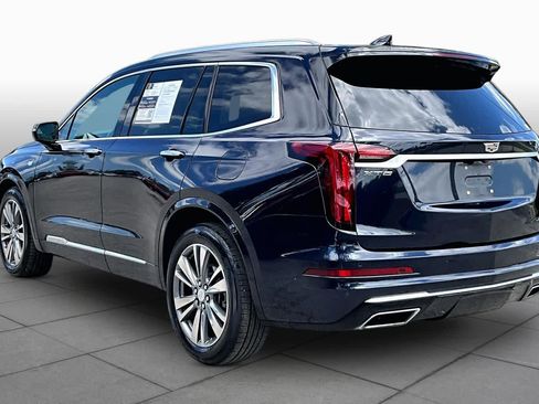 Used 2021 Cadillac XT6 Premium Luxury FWD image 12