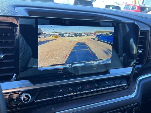 Used 2023 GMC Sierra 1500 SLT w/ SLT Premium Package image 17