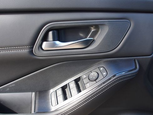 New 2026 Nissan Rogue Dark Armor image 17