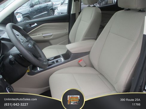 Used 2017 Ford Escape SE AWD/4WD image 8