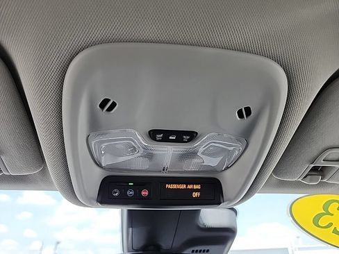 Used 2023 Chevrolet Bolt EUV LT w/ Comfort Package FWD image 26