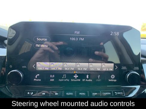 Used 2025 Nissan Pathfinder SL AWD/4WD image 21