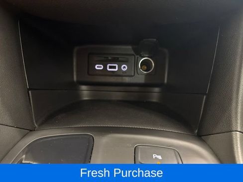 Used 2023 Chevrolet Equinox RS FWD image 29