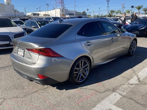 Used 2018 Lexus IS 300 image 5