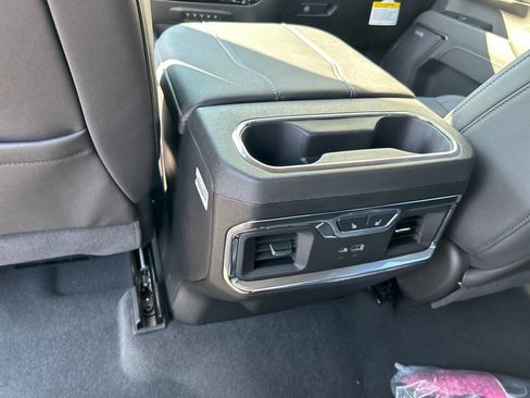New 2026 GMC Sierra 2500 SLT w/ SLT Premium Package image 22
