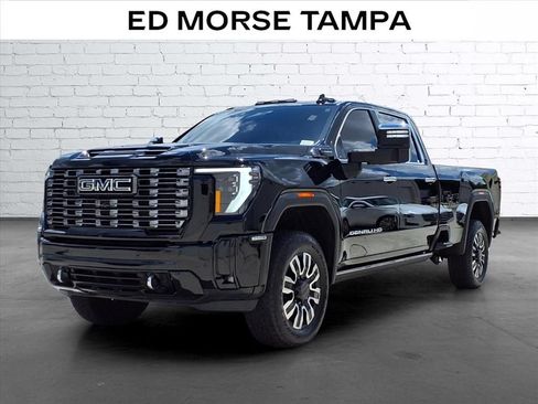 Used 2025 GMC Sierra 3500 Denali Ultimate AWD/4WD image 1