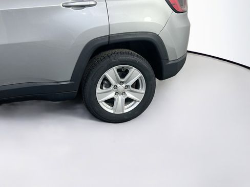 Used 2022 Jeep Compass Latitude AWD/4WD image 28