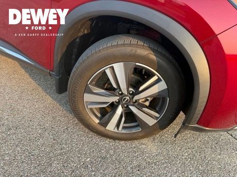 Used 2023 Nissan Rogue SL AWD/4WD image 17