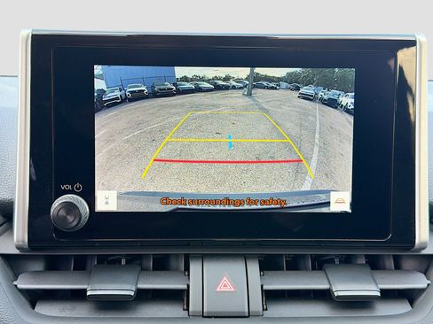 Used 2024 Toyota RAV4 LE image 31
