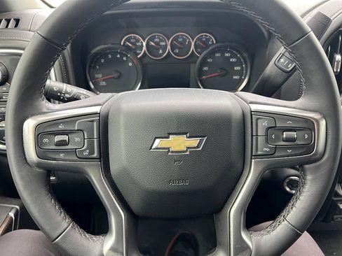 Used 2021 Chevrolet Silverado 1500 LT image 20