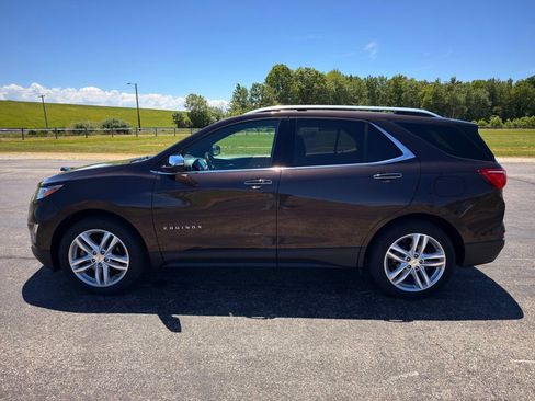Used 2020 Chevrolet Equinox Premier AWD/4WD image 19