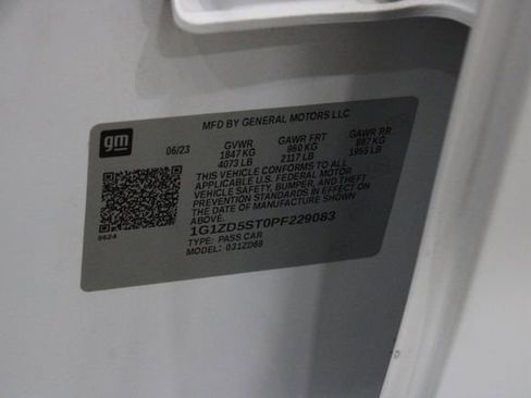 Used 2023 Chevrolet Malibu LT image 17