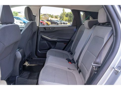 Used 2022 Ford Escape SE FWD image 13