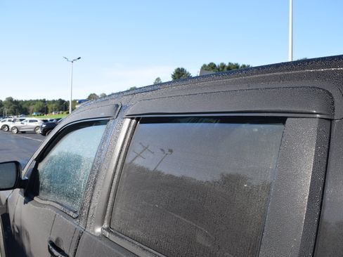 Used 2023 Nissan Frontier PRO-4X w/ Pro Convenience Package AWD/4WD image 10