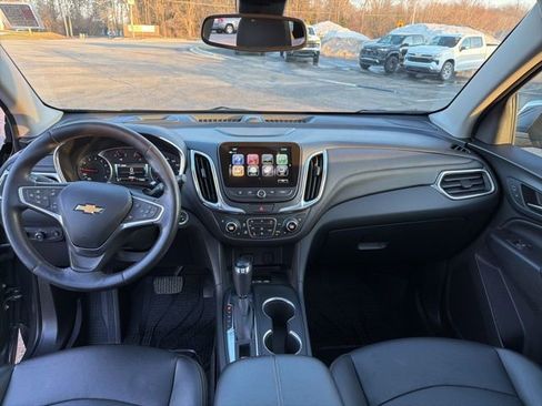 Used 2018 Chevrolet Equinox Premier image 12