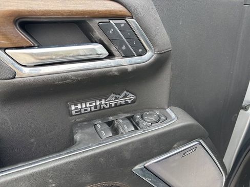 Used 2024 Chevrolet Silverado 1500 High Country w/ Technology Package image 25