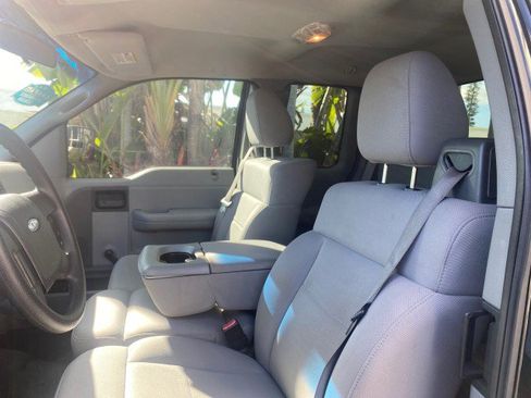 Used 2006 Ford F150 STX image 46