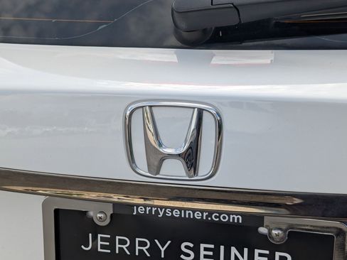 Used 2022 Honda HR-V LX image 14