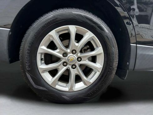 Used 2019 Chevrolet Equinox LT w/ Driver Convenience Package image 36