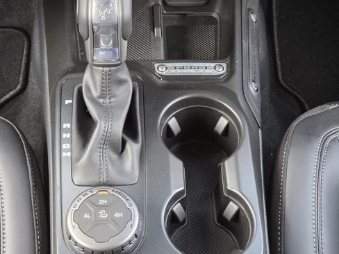 New 2026 Ford Bronco Outer Banks AWD/4WD image 15