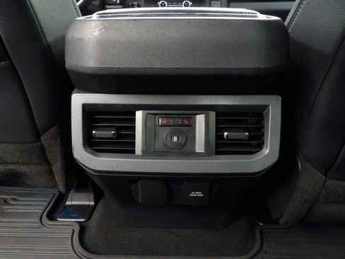 Used 2024 Ford F250 Lariat w/ Black Appearance Package image 11