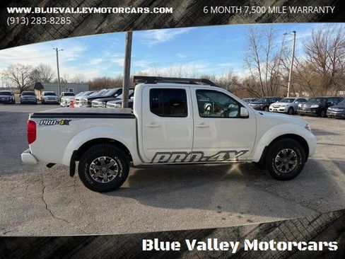 Used 2016 Nissan Frontier PRO-4X w/ Pro-4x Luxury Package image 3