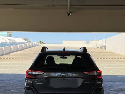 Used 2025 Subaru Outback Premium image 10