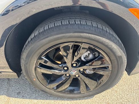 Used 2024 Buick Encore GX Sport Touring image 11