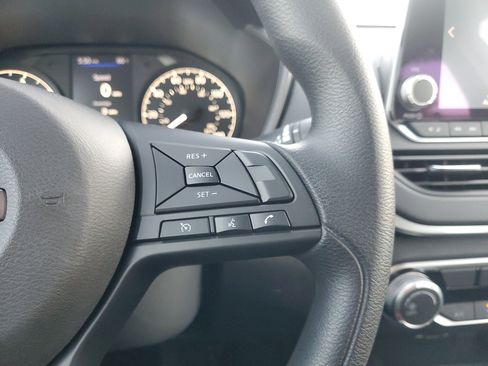 Used 2025 Nissan Altima 2.5 S FWD image 22