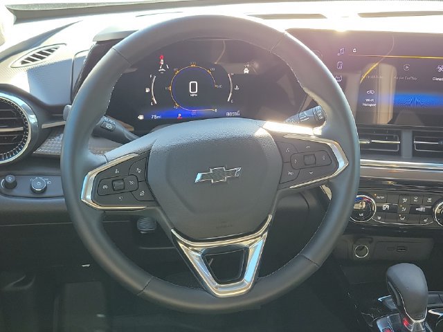 Used 2026 Chevrolet Trax ACTIV w/ Driver Confidence Package FWD image 10