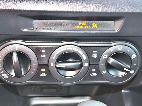 Used 2016 MAZDA MAZDA3 i Sport image 17