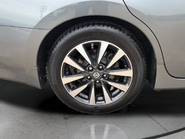 Used 2016 Nissan Altima 2.5 SV w/ Convenience Package FWD image 34
