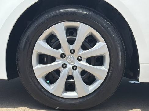 Used 2024 Toyota Corolla LE FWD image 29