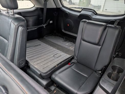 Used 2018 Toyota Highlander Limited Platinum image 12